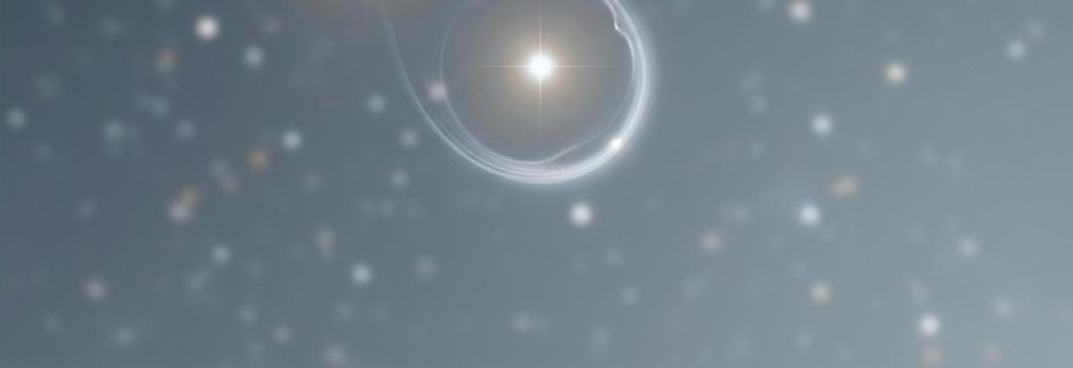 Curva de luz de microlente gravitatoria sobre fondo de estrellas desenfocado, con una sutil distorsión que sugiere la presencia de un planeta oculto.