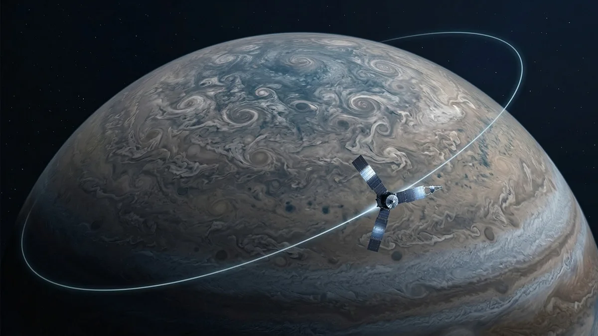 Juno observando el polo de Júpiter desde una órbita polar.